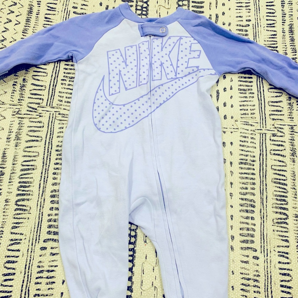 Nike baby one-piece footie